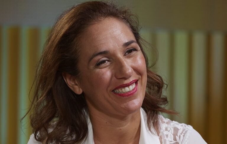 ANA VELOSO - 2 (1)-compressed
