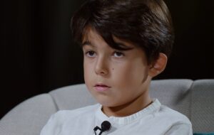 NIÑO 1 - CARLOTA Y SARA-compressed