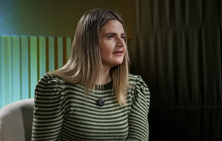 Sheila Hdz - Hablando en Alpha
